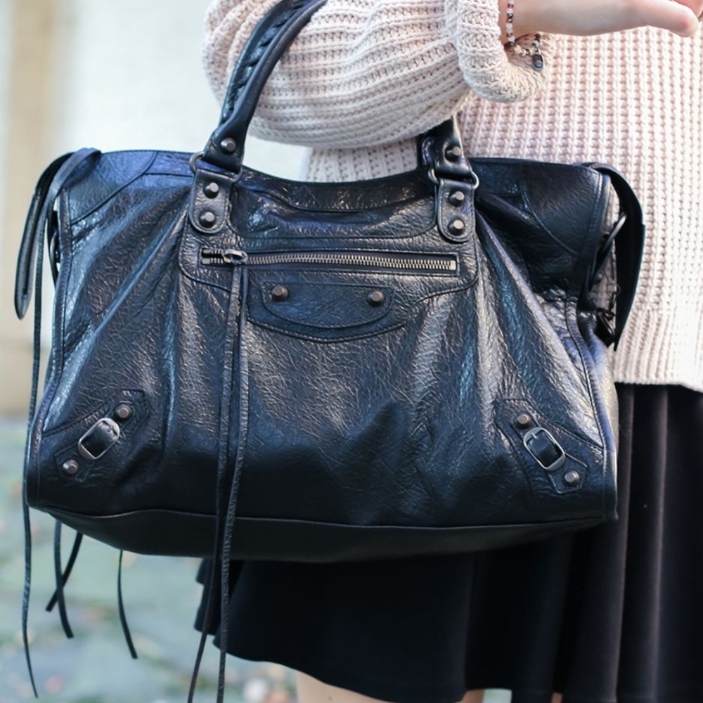 BALENCIAGA city bag black